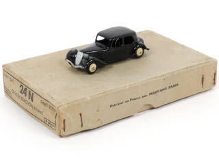 Lot 373 - DINKY TOYS (FRANCE) (2)