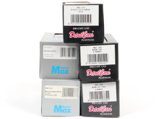 Lot 139 - DIVERS (5)