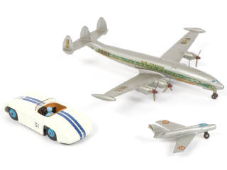 Lot 328 - DINKY TOYS (3)