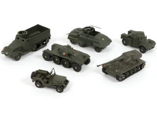 Lot 338 - DINKY TOYS (FRANCE) (6)