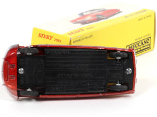 Lot 329 - DINKY TOYS (FRANCE) (1)
