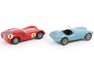 Lot 123 - DIVERS (2)