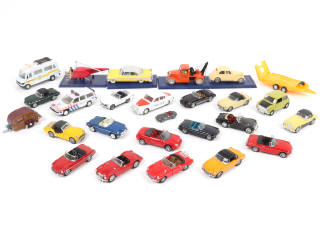 Lot 152 - DIVERS (26)