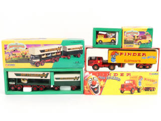 Lot 221 - CORGI TOYS (GB) (3)