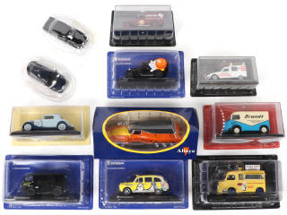 Lot 267 - DIVERS (11)