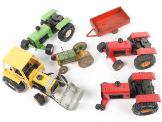 Lot 28 - DIVERS (6)