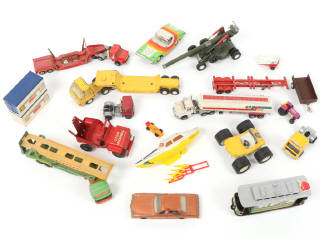 Lot 311 - DIVERS (14)