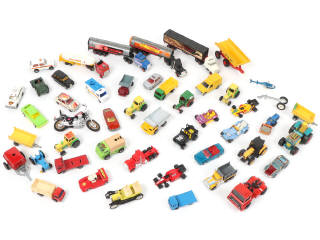 Lot 354 - DIVERS (48)