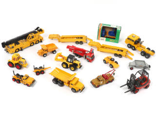 Lot 309 - DIVERS (13)