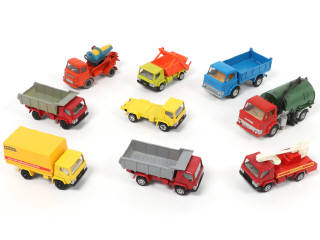 Lot 234 - DINKY TOYS (GB) (9)