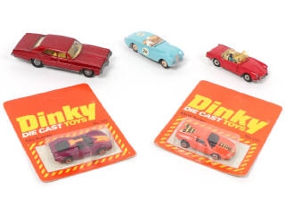 Lot 223 - DINKY TOYS (5)