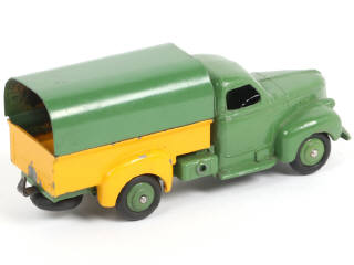 Lot 359 - DINKY TOYS (FRANCE) (1)