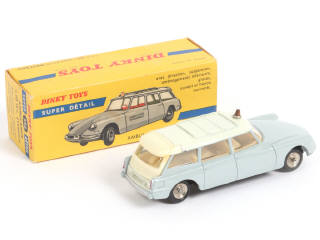 Lot 297 - DINKY TOYS (FRANCE) (1)