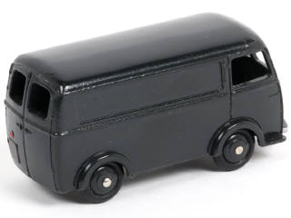 Lot 367 - DINKY TOYS (FRANCE) (1)