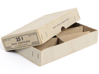 Lot 348 - DINKY TOYS (FRANCE) (1)