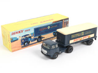 Lot 394 - DINKY TOYS (FRANCE) (1)