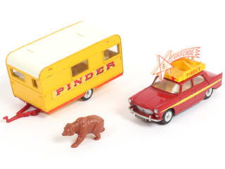 Lot 364 - DINKY TOYS (FRANCE) (1)