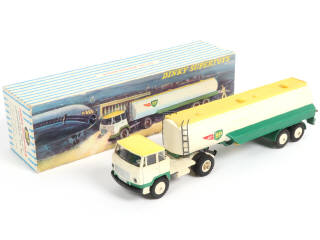 Lot 398 - DINKY TOYS (FRANCE) (1)