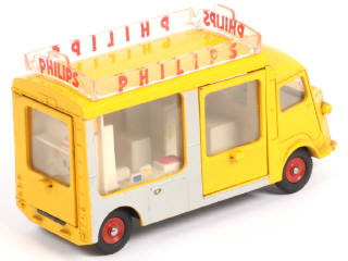 Lot 369 - DINKY TOYS (FRANCE) (1)