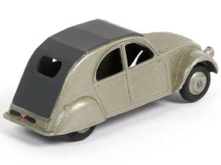 Lot 258 - DINKY TOYS (FRANCE) (1)