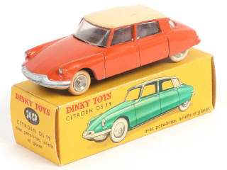 Lot 292 - DINKY TOYS (FRANCE) (1)