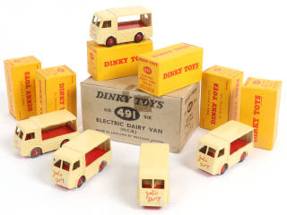 Lot 451 - DINKY TOYS (GB) (7)