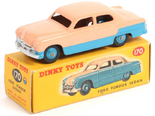 Lot 492 - DINKY TOYS (GB) (1)