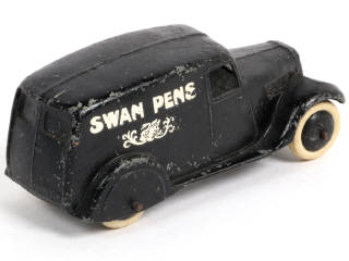 Lot 457 - DINKY TOYS (GB) (1)
