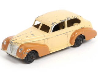 Lot 468 - DINKY TOYS (GB) (1)