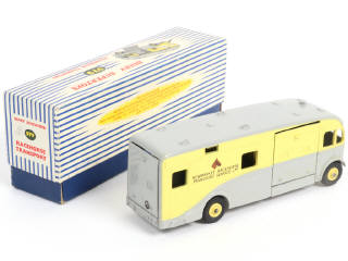 Lot 534 - DINKY TOYS (GB) (1)