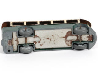 Lot 356 - DINKY TOYS (FRANCE) (1)