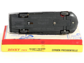 Lot 300 - DINKY TOYS (FRANCE) (1)