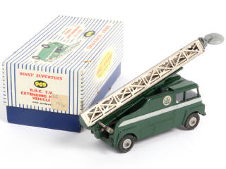 Lot 533 - DINKY TOYS (GB) (1)