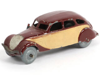 Lot 242 - DINKY TOYS (FRANCE) (1)