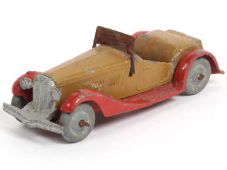 Lot 236 - DINKY TOYS (FRANCE) (1)