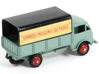 Lot 357 - DINKY TOYS (FRANCE) (1)