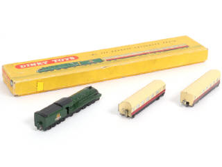 Lot 415 - DINKY TOYS (GB) (1)