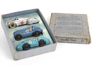 Lot 438 - DINKY TOYS (GB) (1)