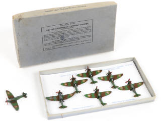 Lot 435 - DINKY TOYS (GB) (1)