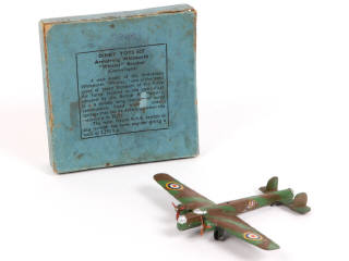 Lot 428 - DINKY TOYS (GB) (1)