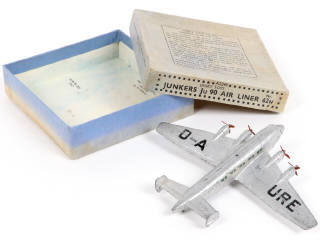Lot 424 - DINKY TOYS (GB) (1)