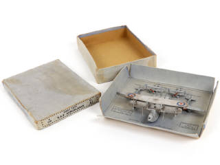 Lot 434 - DINKY TOYS (GB) (1)