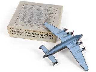 Lot 432 - DINKY TOYS (GB) (1)