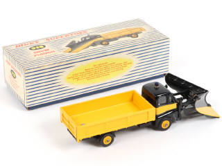 Lot 529 - DINKY TOYS (GB) (1)