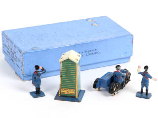 Lot 446 - DINKY TOYS (GB) (1)