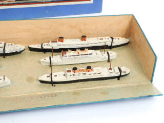 Lot 417 - DINKY TOYS (GB) (1)