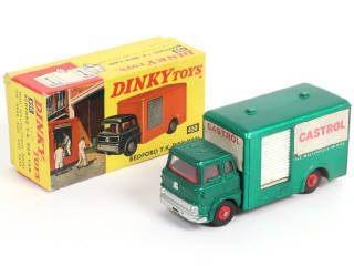 Lot 542 - DINKY TOYS (GB) (1)