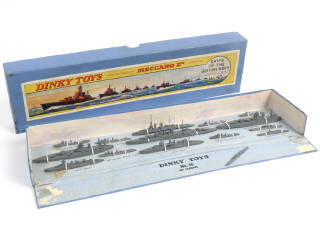 Lot 418 - DINKY TOYS (GB) (1)