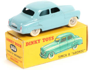 Lot 274 - DINKY TOYS (FRANCE) (1)