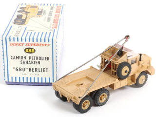 Lot 399 - DINKY TOYS (FRANCE) (1)